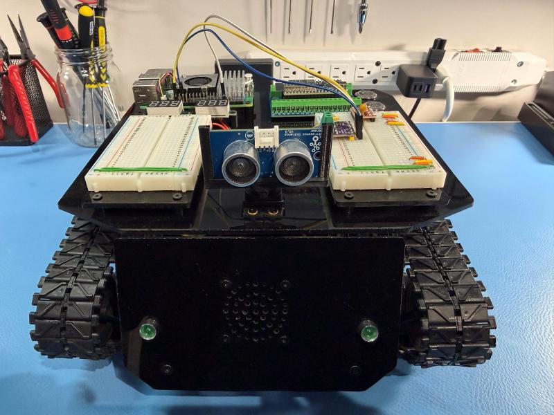 Robot Devastator modifié vue de face