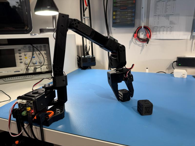 Bras robotique LeRobot (SO-101)